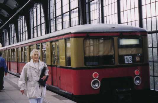 picture of Class 475 at Fredrichstrasse 