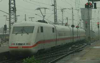 picture of ICE1 Leaving Hamburg Altona 