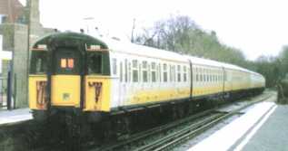 Class 423 leaving East Dulwich