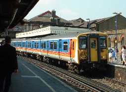 Picture of class 455 at Clapham Juction
