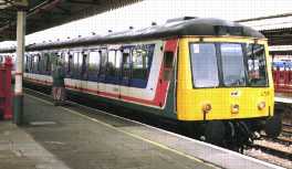 picture of Class 117 at Clapham Junction 