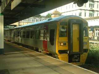 Picture of Class 158 at Exeter Central